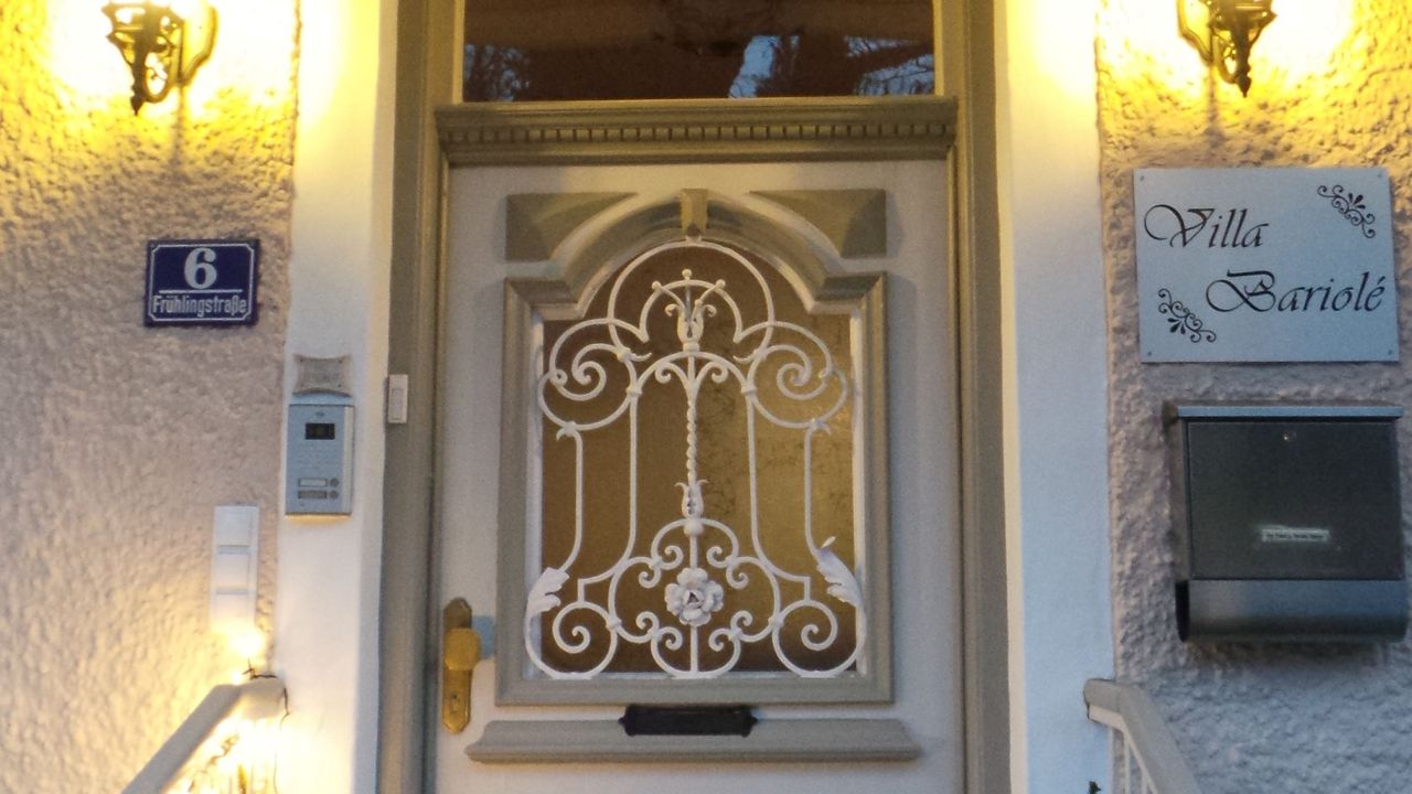 Haupteingang Anmeldung Haupteingang Anmeldung